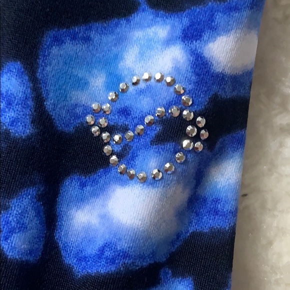 Size 14 Leotard🐬🦋🦋 - Picture 2 of 2